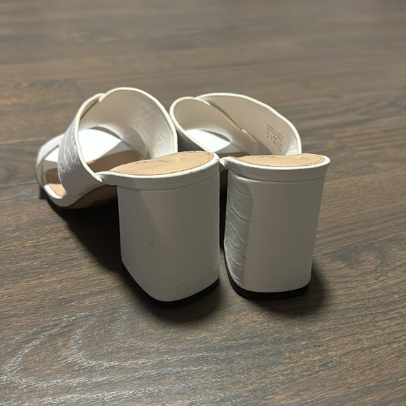 Aldo white kitten heel sandal - Picture 2 of 3